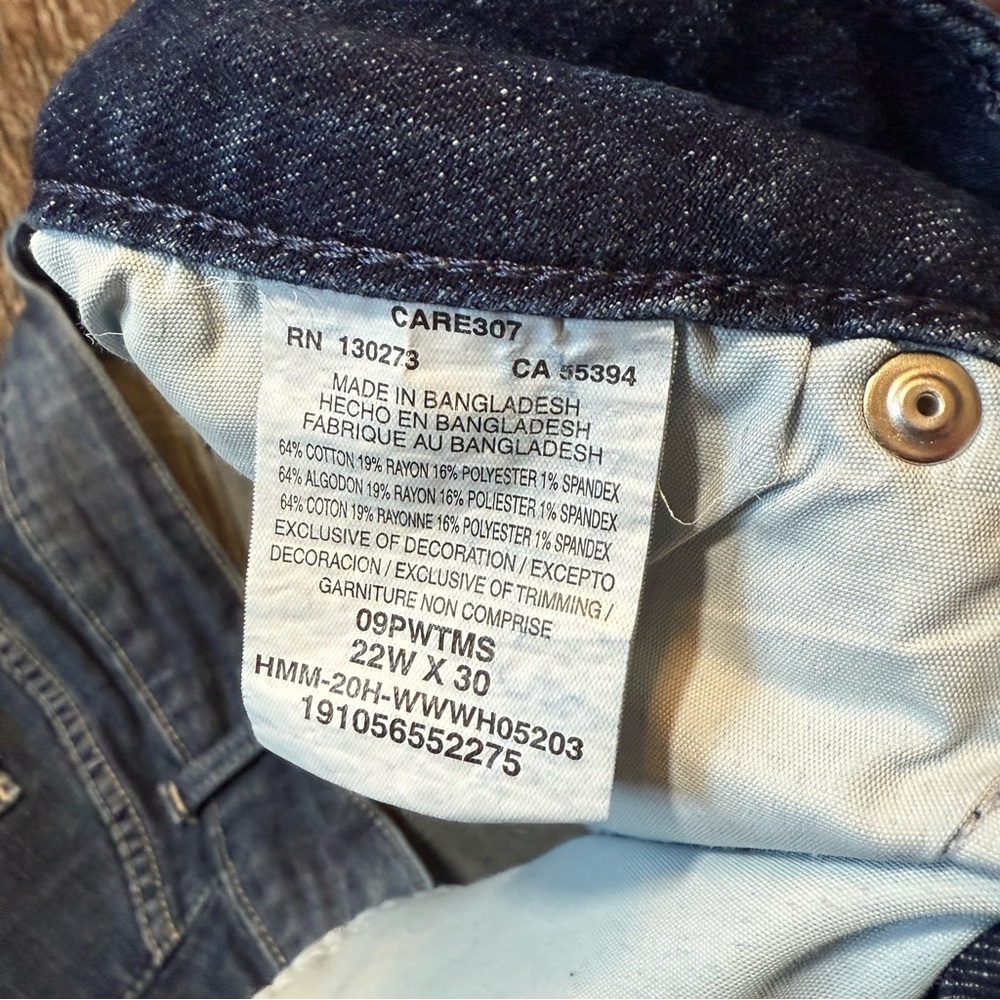 Wrangler Women’s Straight Leg Dark Wash Jeans size 22 - Picture 5 of 6